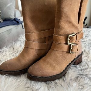 Worn once Donald Pliner Darby 6.5 suede short boots